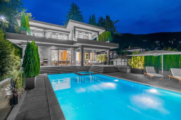 3560 Creery Avenue, West Vancouver, West Bay