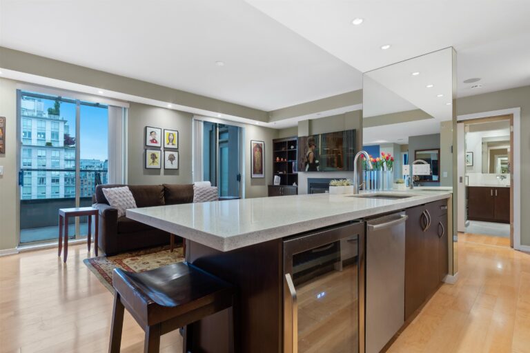 3003 969 RICHARDS STREET, Vancouver